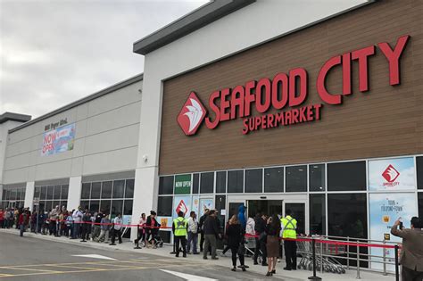 Seafood city houston - Dec 20, 2023 · December 20, 2023. Seafood City, a popular Filipino supermarket chain in North America, recently opened its first Texas outpost in Houston. The grand opening: Dec. 14. Seafood City, which ... 